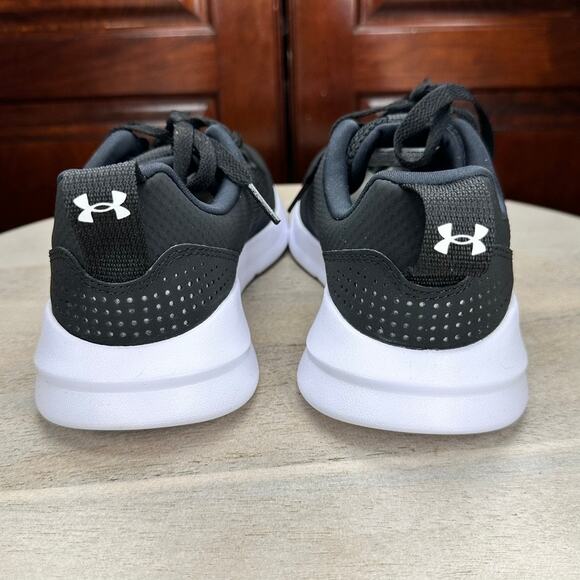 Under Armour Charged Surge 4 Womens Running Shoe Size 6 Black Athletic NWOT - Picture 6 of 12